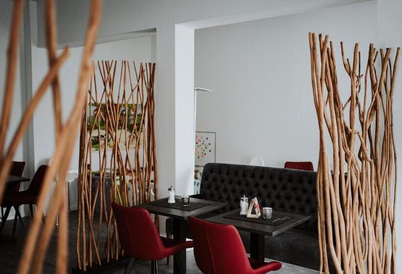 Robrooks Hotel Garni