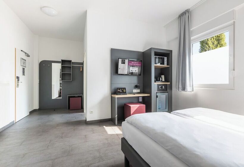 SMARTY Airport Cologne Hotel - KONTAKTLOSER SELF CHECK-IN