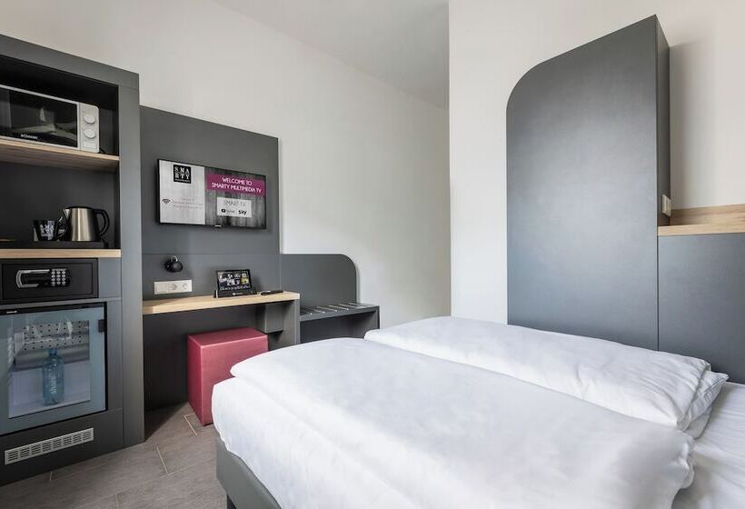 SMARTY Airport Cologne Hotel - KONTAKTLOSER SELF CHECK-IN