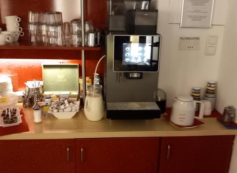 Stadt Gut Hotel Rheinischer Hof