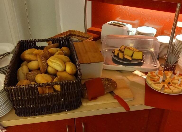 Stadt Gut Hotel Rheinischer Hof