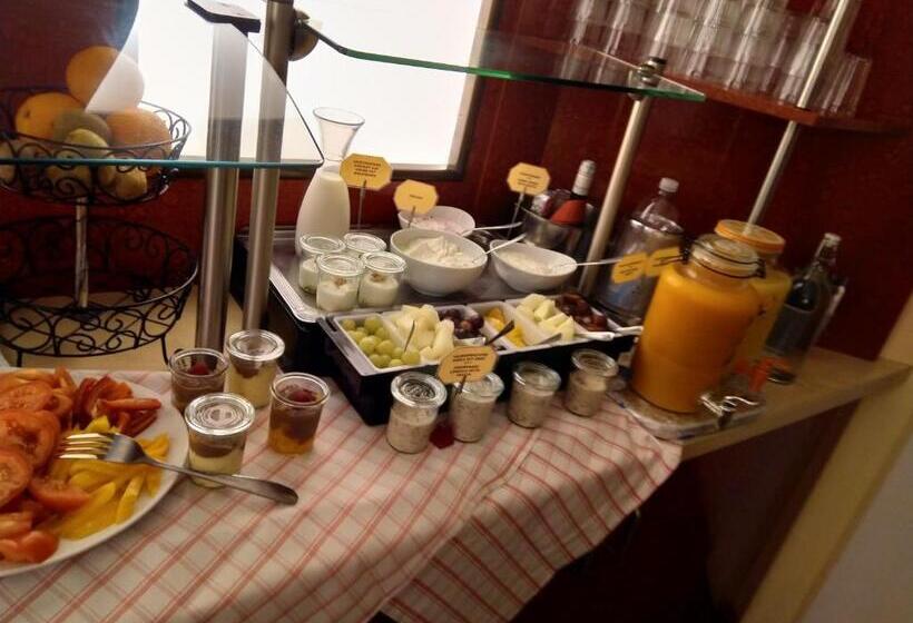 Stadt Gut Hotel Rheinischer Hof