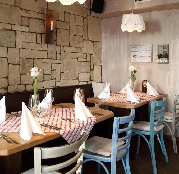 Stadt Gut Hotel Rheinischer Hof