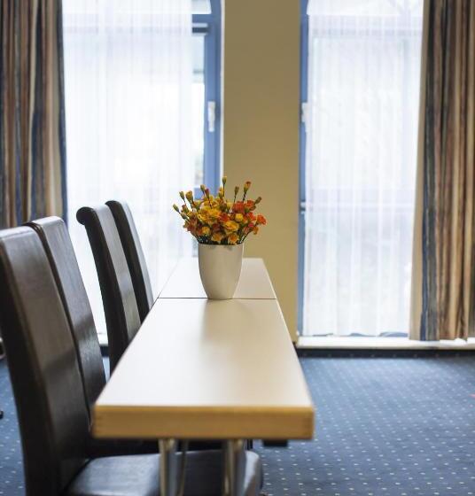 Stargaze Forum Hotel Düsseldorf Hilden