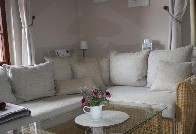 Zu Den Grauen Ziegenböcken