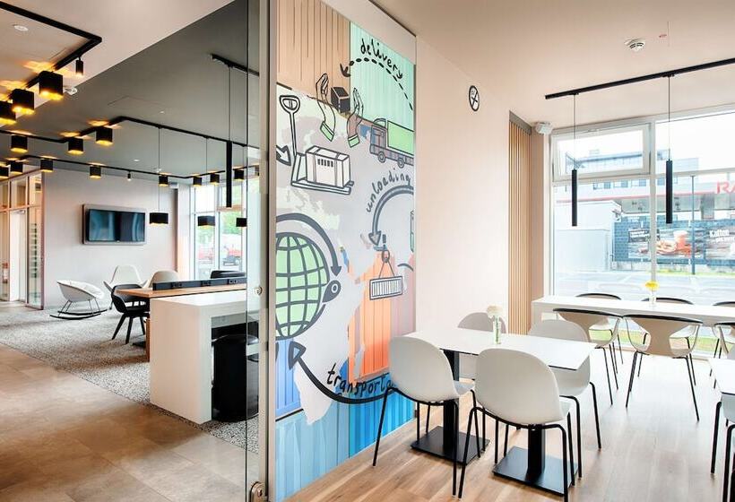B&b Hotel Stuttgart Neckarhafen