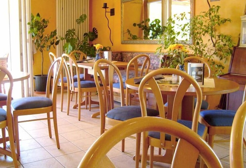 Bed and Breakfast Stadtcafé Pension