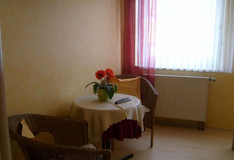 Bed and Breakfast Stadtcafé Pension