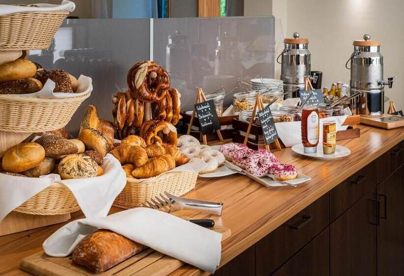 Classicx Landhaus & Hotel   Bed & Breakfast