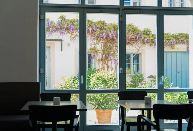 Hofgarten 1824 Hotel Garni