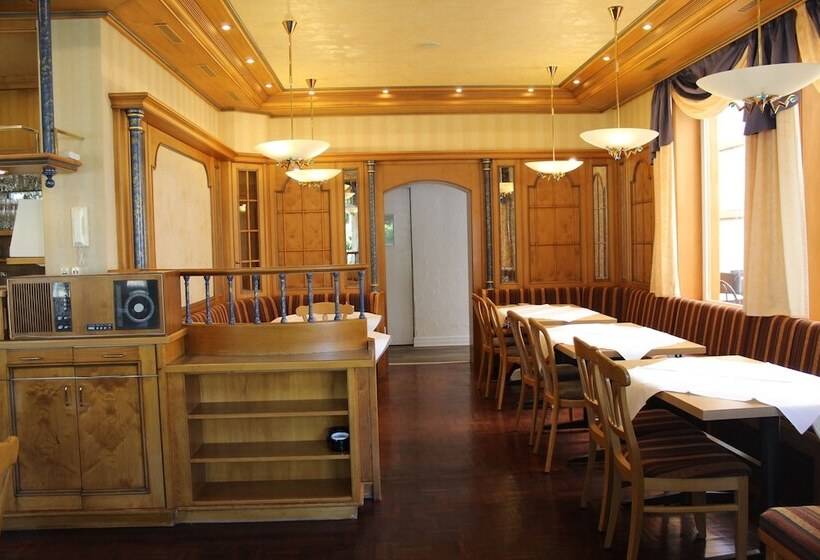 호텔 Gästehaus Am Kurpark