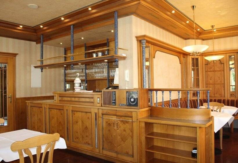 호텔 Gästehaus Am Kurpark