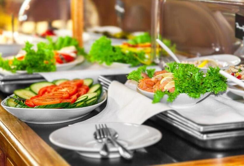 בית מלון כפרי Aviv Dresden