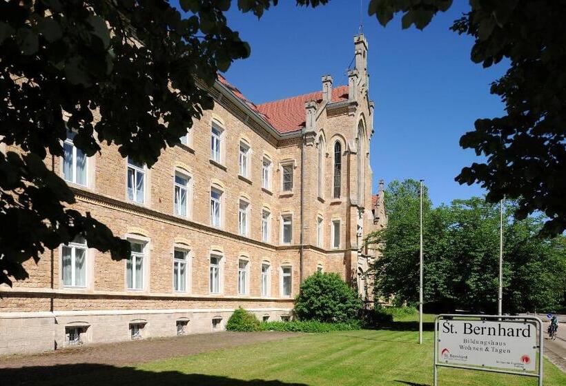 فندق Bildungshaus St. Bernhard  Wohnen Und Tagen