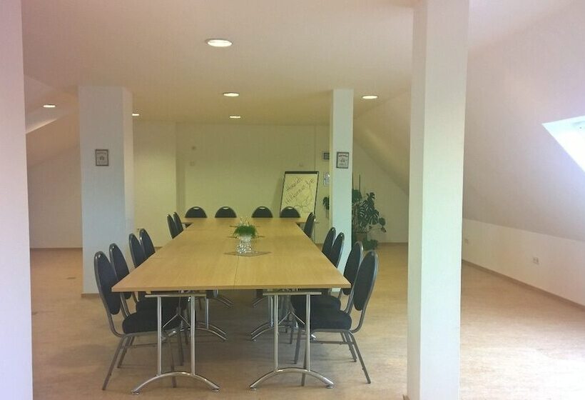 Отель Bitburger Hof