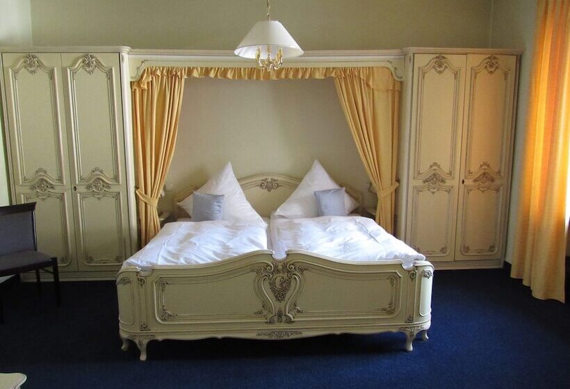 Отель Brauerei   Ausschank Zur Krone