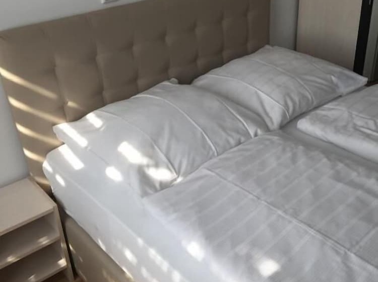 Отель Central Hannover