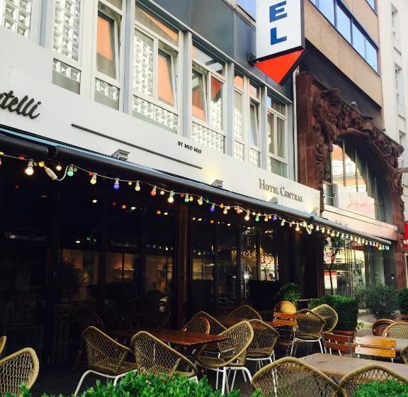 Отель Central Hannover