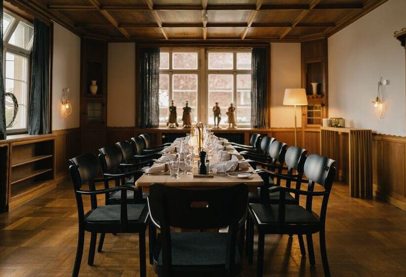 Отель Der Hirschen