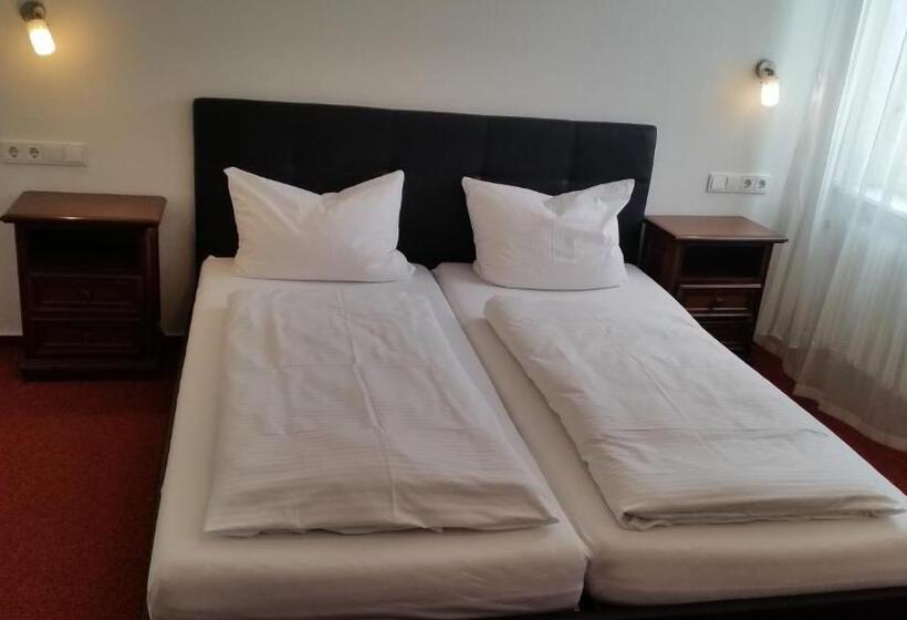 ホテル Dorfschenke