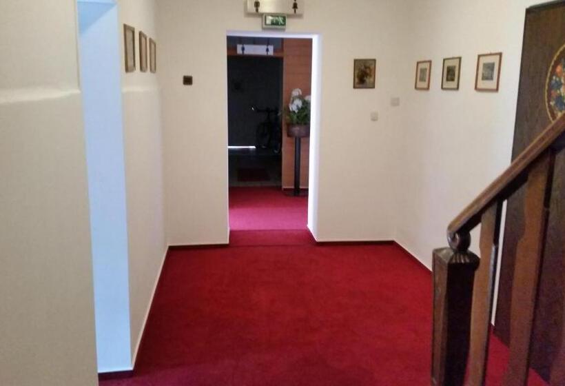 ホテル Dorfschenke