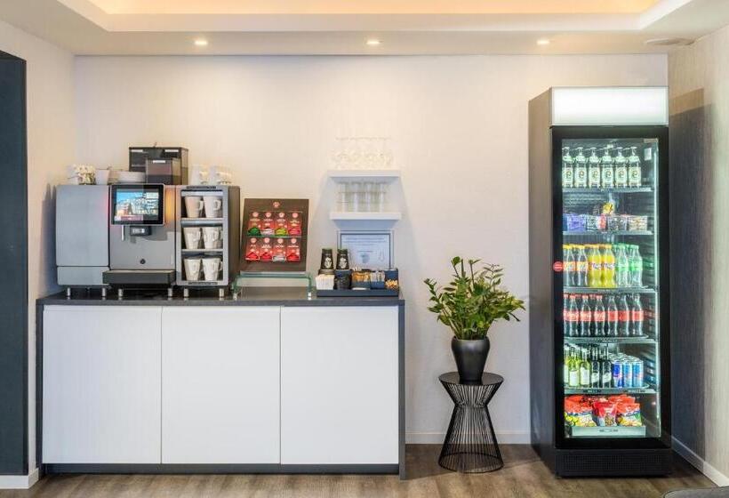 ホテル Newton Ludwigshafen