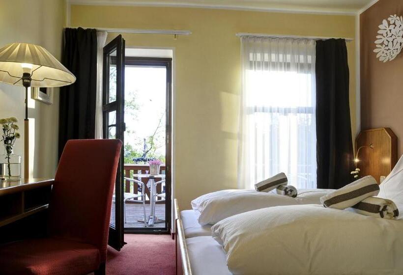 Hotel Elbterrasse Wachwitz