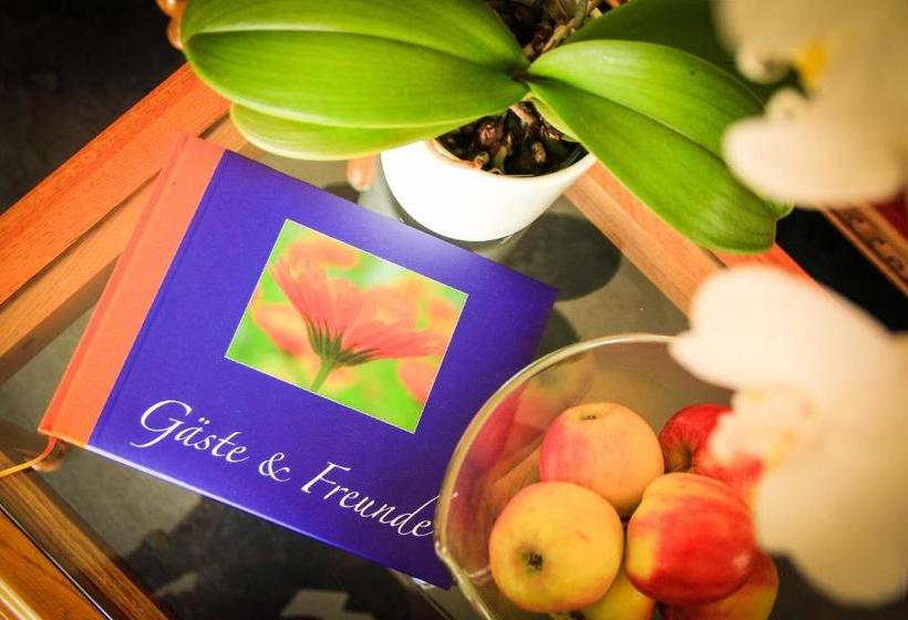 ホテル Feriendomizil Am Lindenplatz