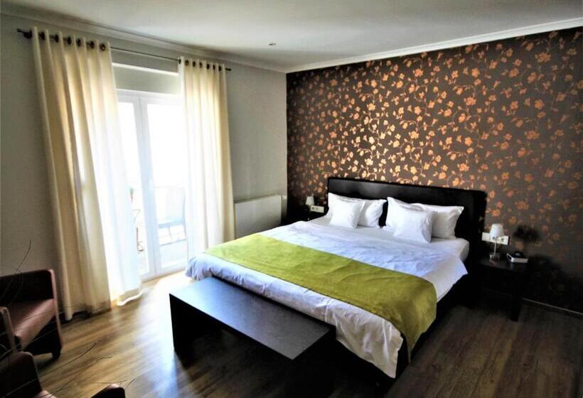 ホテル Feriendomizil Am Lindenplatz