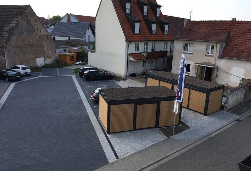 Garni Hotel Goldenes Lamm