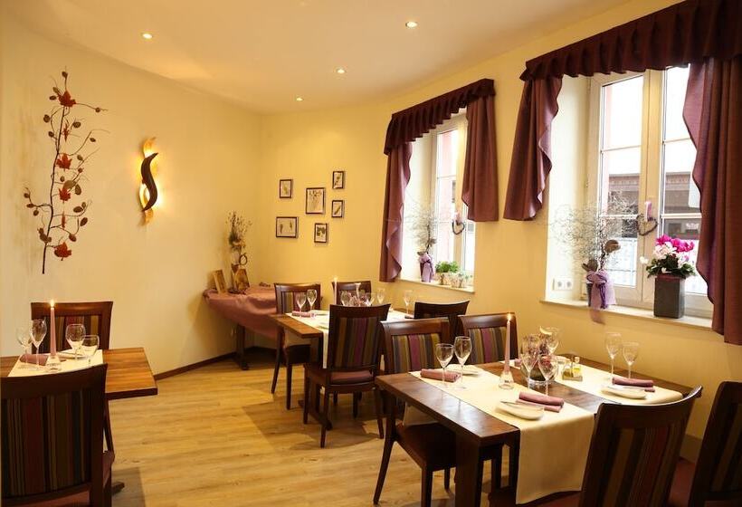 Garni Hotel Goldenes Lamm