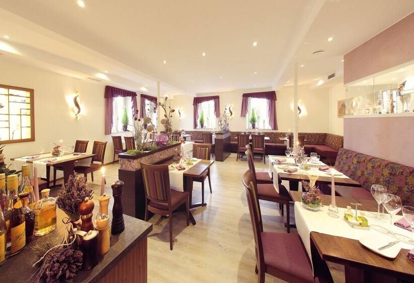 Garni Hotel Goldenes Lamm