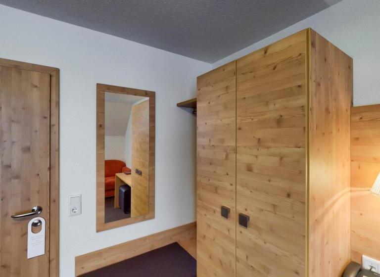 בית מלון כפרי Gasthaus Zum Kranz