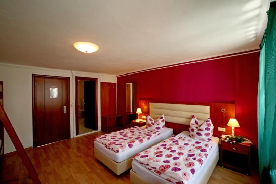 בית מלון כפרי Naturstein & Restaurant Lörrach