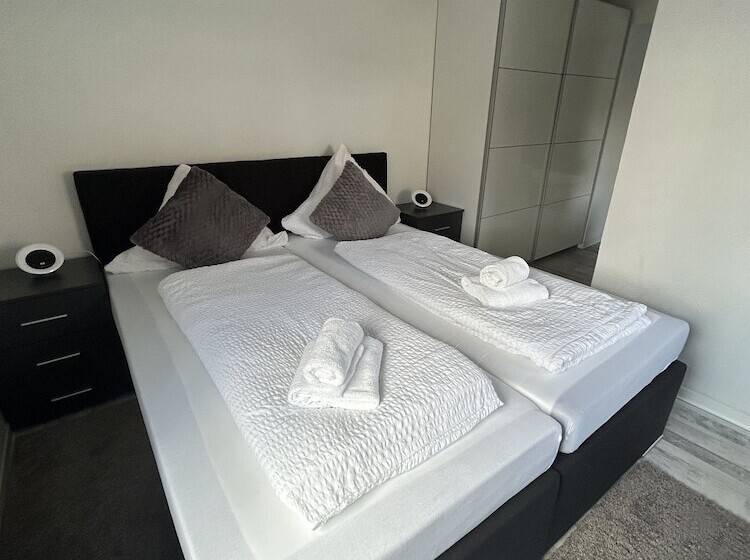 Отель Hasselberg