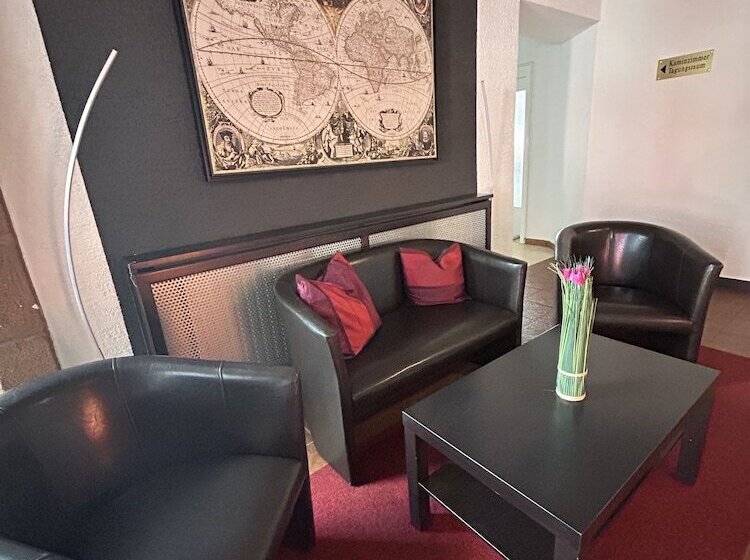 Отель Hasselberg