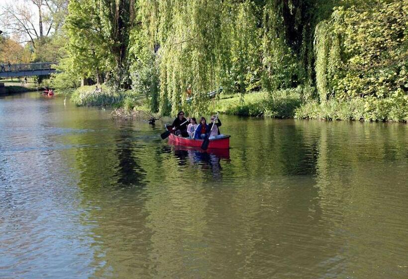 בית מלון כפרי Ibis Budget Hannover Hbf