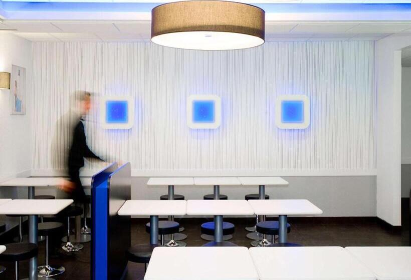 Отель Ibis Budget Ulm City