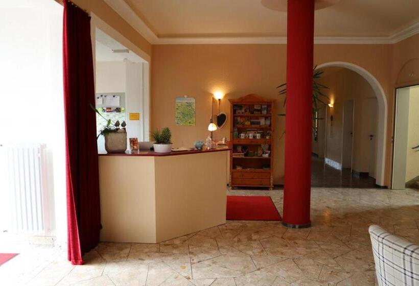 ホテル Laacher Lay