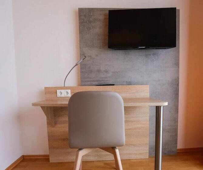 בית מלון כפרי Landgasthaus Hubertusklause