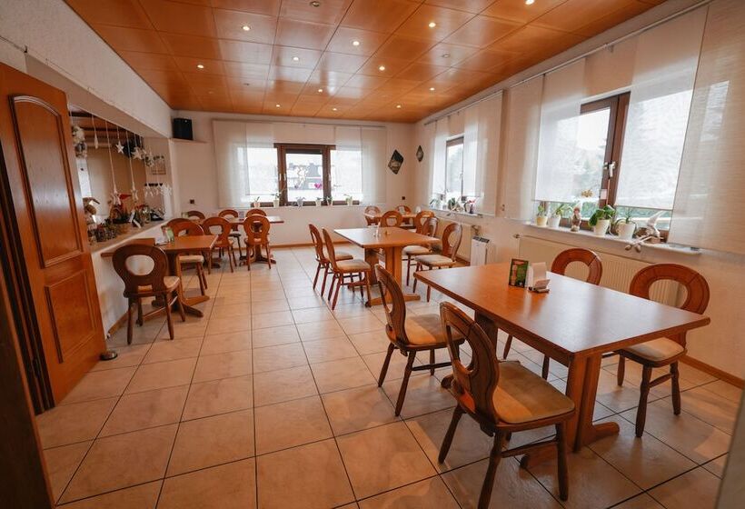 בית מלון כפרי Landgasthaus Hubertusklause