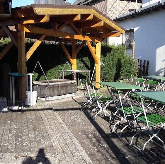 בית מלון כפרי Landgasthaus Hubertusklause