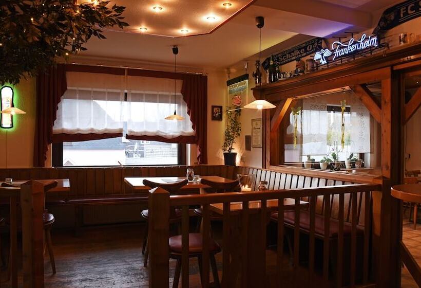 בית מלון כפרי Landgasthaus Hubertusklause