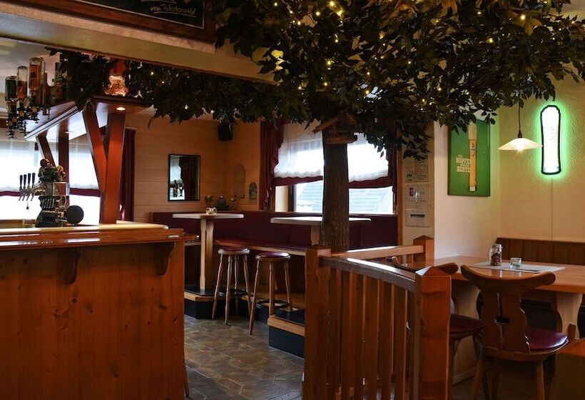 בית מלון כפרי Landgasthaus Hubertusklause