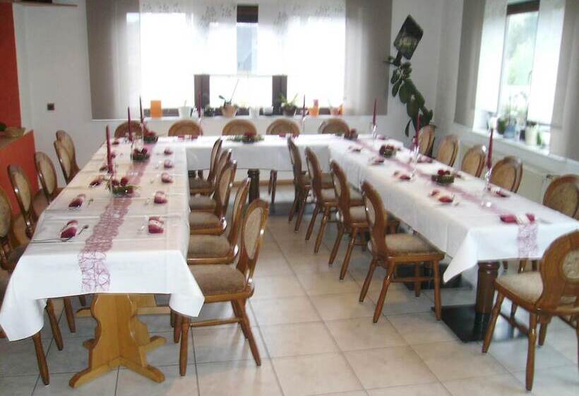 בית מלון כפרי Landgasthaus Hubertusklause