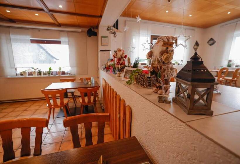 בית מלון כפרי Landgasthaus Hubertusklause