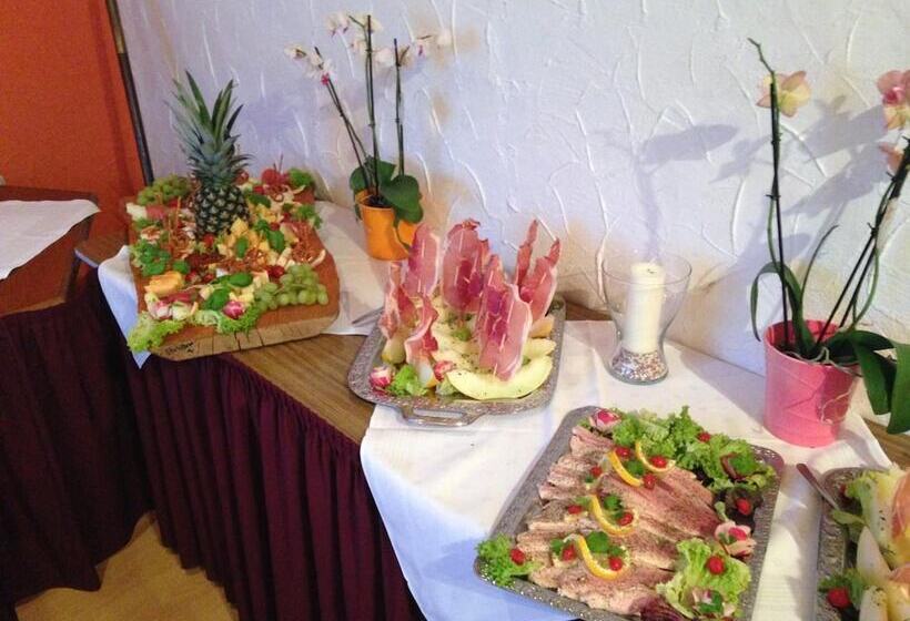 בית מלון כפרי Landgasthaus Hubertusklause