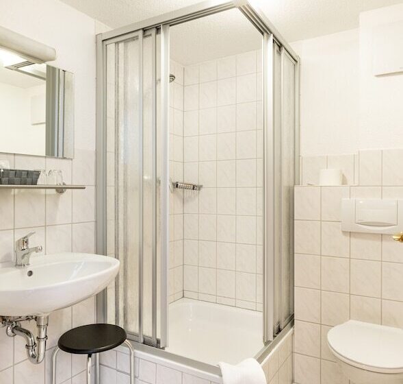 Отель Landgasthof Zum Pflug