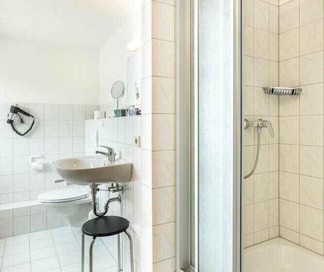 Отель Landgasthof Zum Pflug