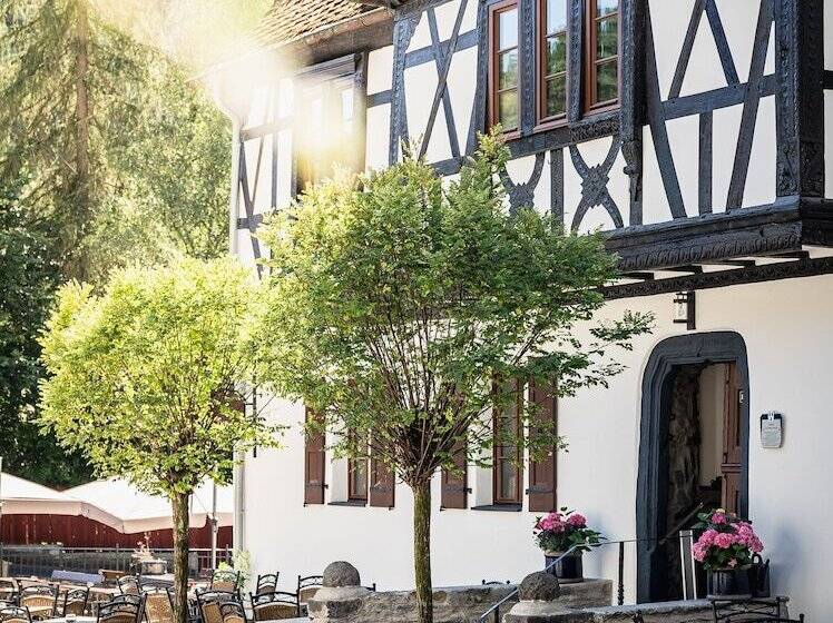 Отель Landgasthof Zur Burg Grenzau